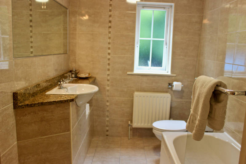 Twin Bedroom Kinsale Bed & Breakfast Rivermount