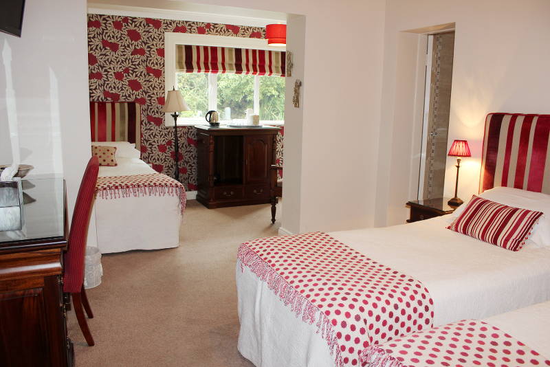 Twin Bedroom Kinsale Bed & Breakfast Rivermount